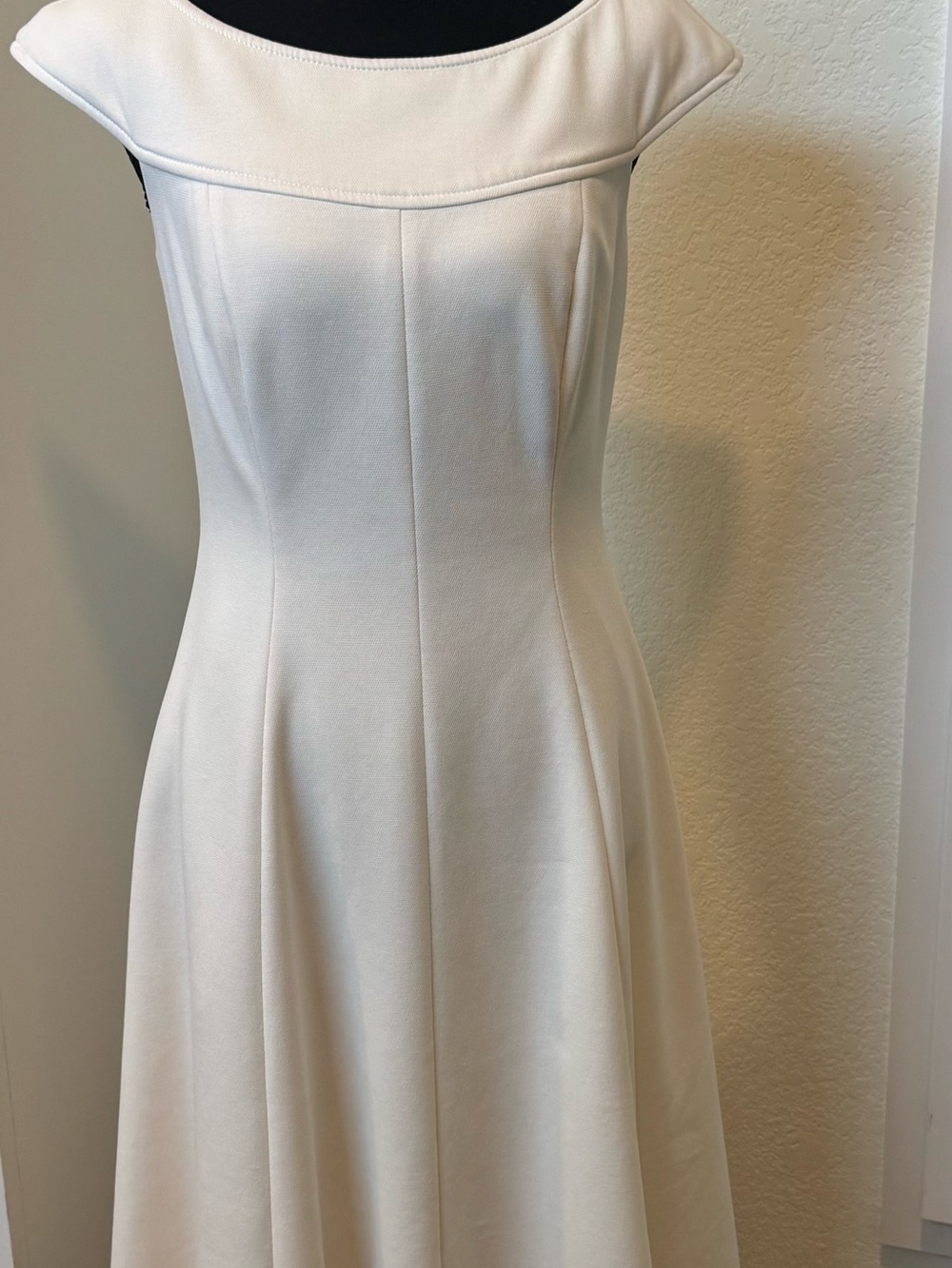 Donna Karan Off-White Fit-and-Flare Midi Dress